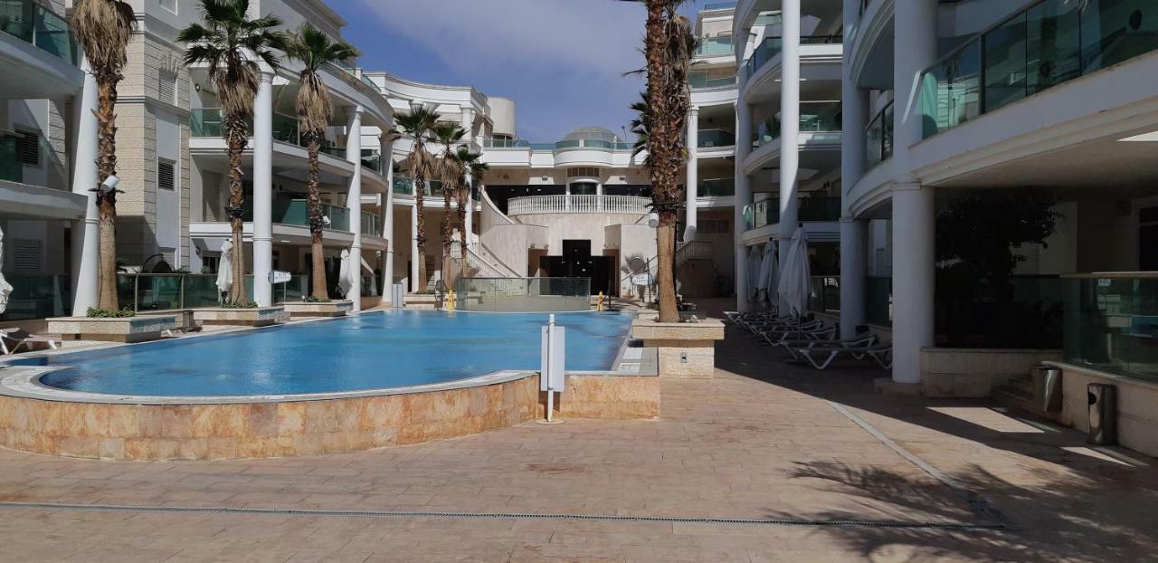 Milana'S Deluxe With Big Patio And Pool Apartment Eilat Exterior photo
